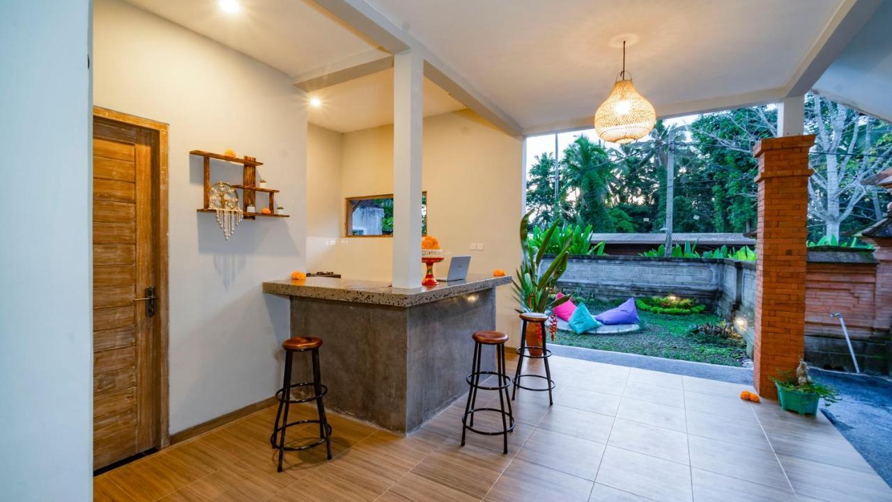 Aura Dormitory House Ubud Buitenkant foto